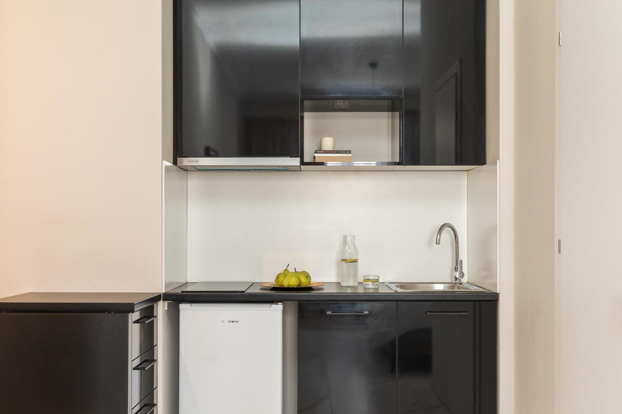 Black Onyx Comfort Suites Thessalonique Extérieur photo